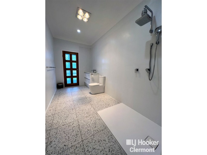 169 Spoonbill Road, Clermont QLD 4721