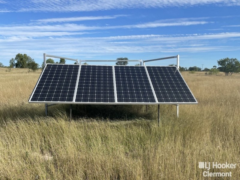 169 Spoonbill Road, Clermont QLD 4721