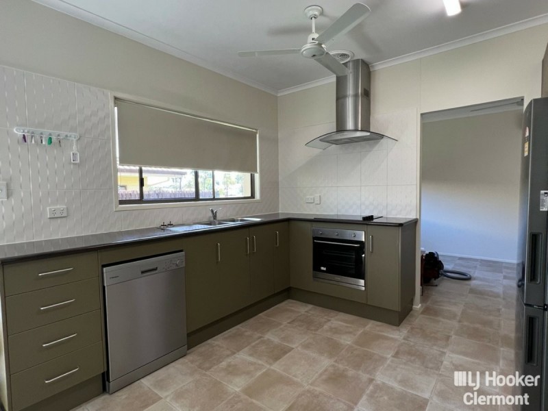 63 Carina Crescent, Clermont QLD 4721