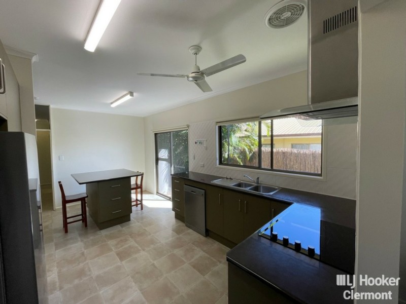 63 Carina Crescent, Clermont QLD 4721