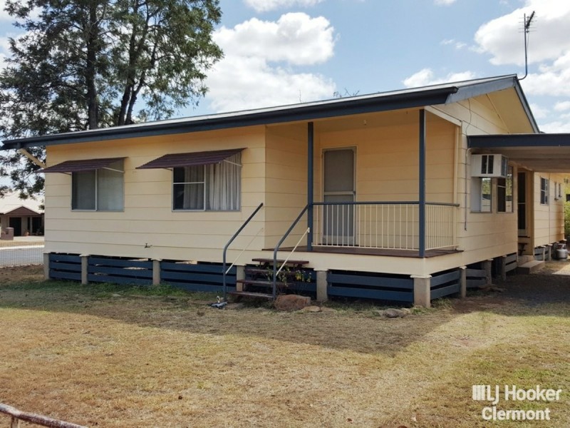 Unit 1, 2 & 3/16 Kitchener Street, Clermont QLD 4721