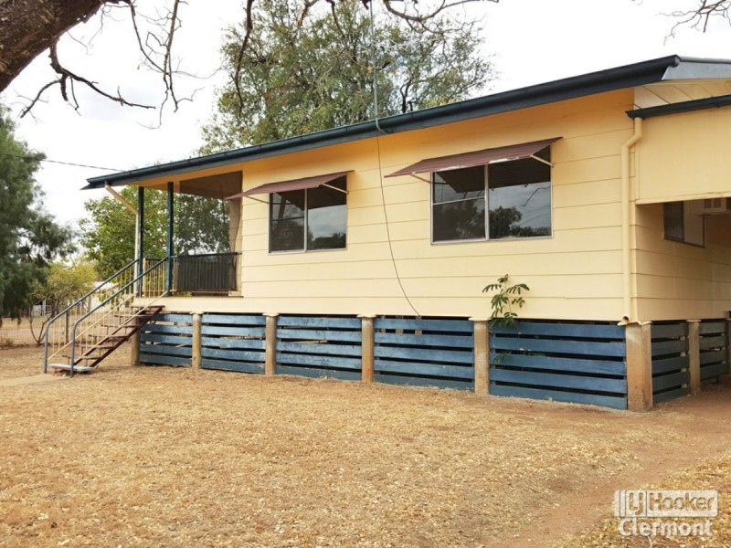 Unit 1, 2 & 3/16 Kitchener Street, Clermont QLD 4721