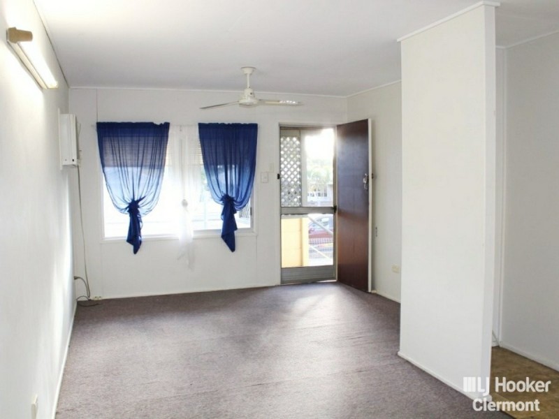 Unit 1, 2 & 3/16 Kitchener Street, Clermont QLD 4721