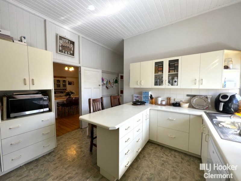 44 Mimosa Street, Clermont QLD 4721