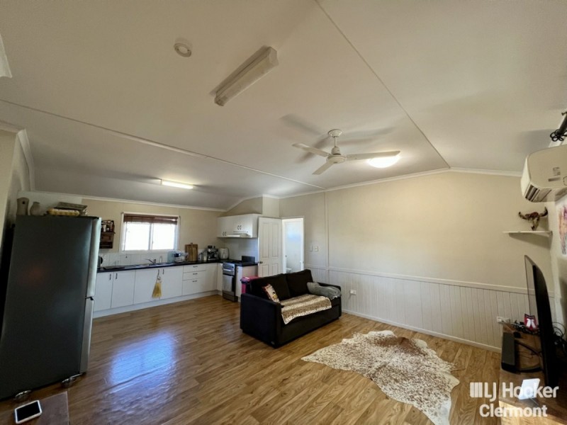 75 Melrose Drive, Clermont QLD 4721