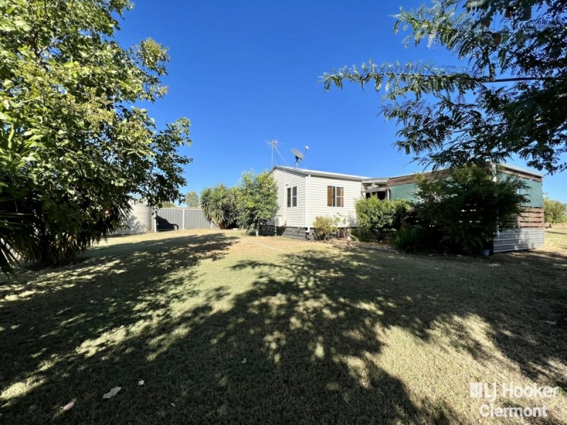 75 Melrose Drive, Clermont QLD 4721