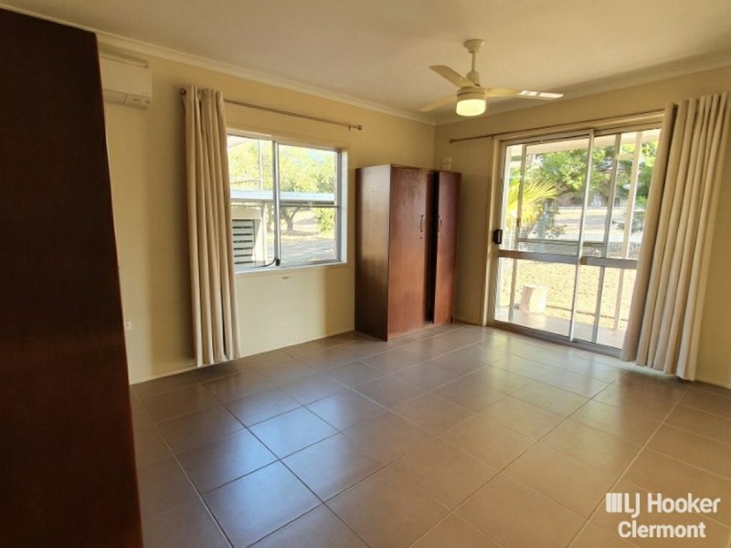 8 Blamey Street, Clermont QLD 4721