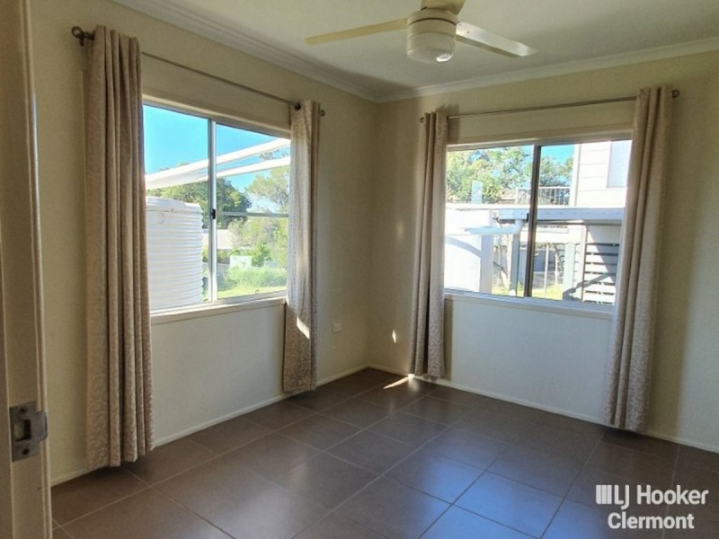 8 Blamey Street, Clermont QLD 4721