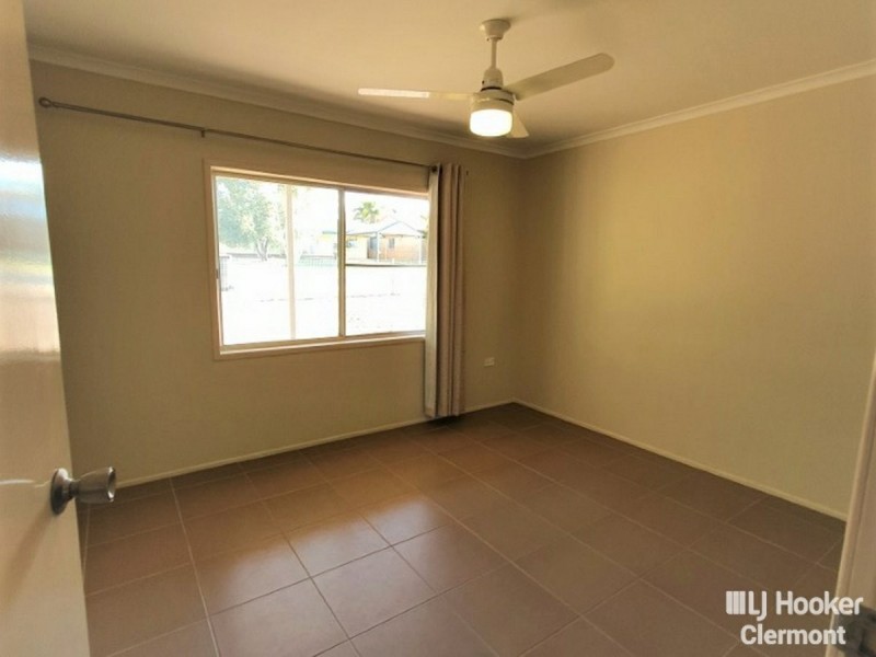 8 Blamey Street, Clermont QLD 4721