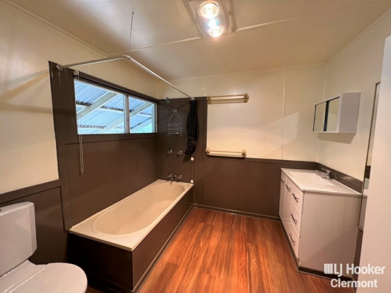 63 Sirius Street, Clermont QLD 4721