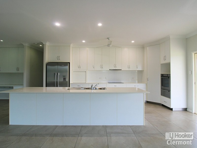 15 Appos Road, Clermont QLD 4721