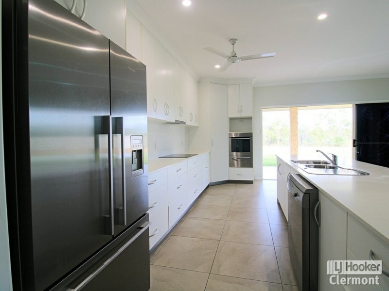 15 Appos Road, Clermont QLD 4721
