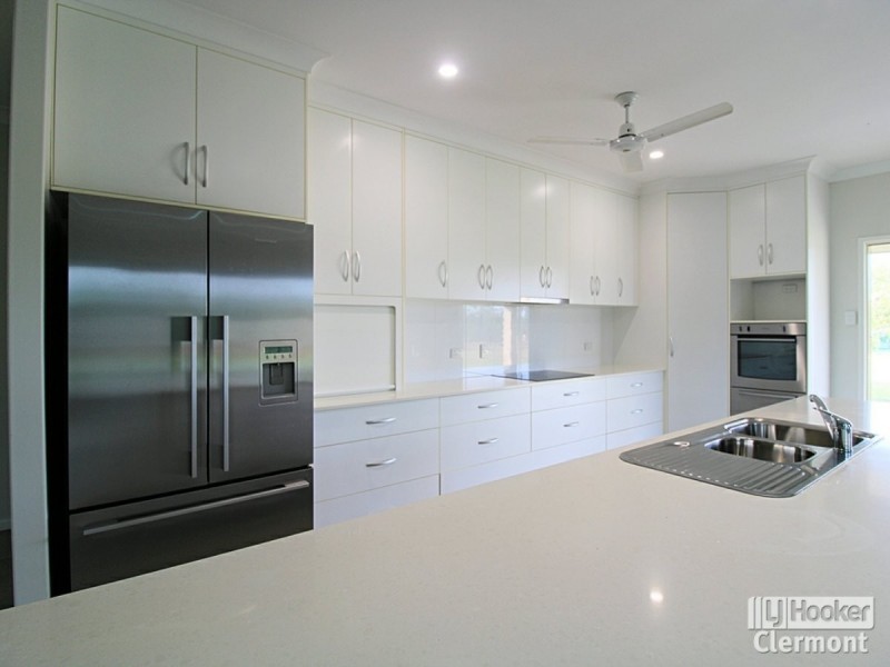 15 Appos Road, Clermont QLD 4721