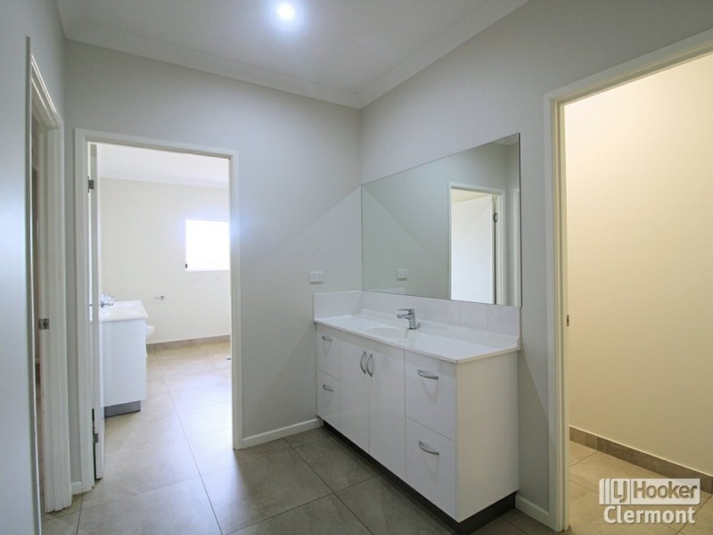15 Appos Road, Clermont QLD 4721