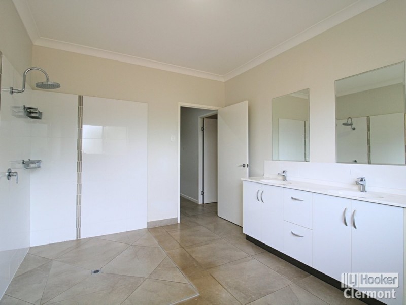 15 Appos Road, Clermont QLD 4721