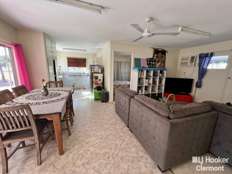 2 Francis Street, Clermont QLD 4721