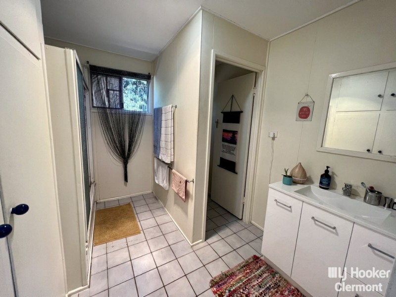 2 Francis Street, Clermont QLD 4721
