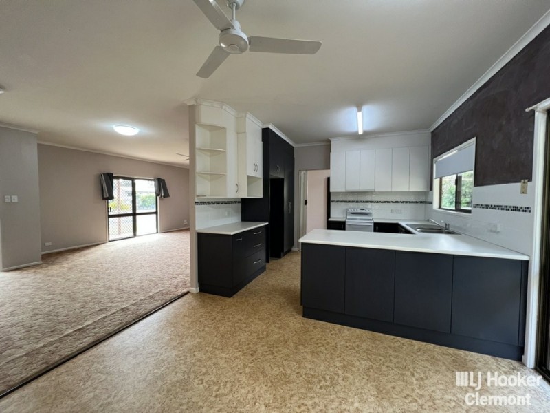 1 Derrett Court, Clermont QLD 4721