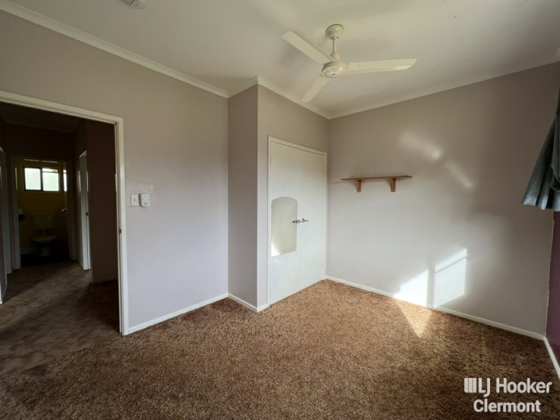 1 Derrett Court, Clermont QLD 4721