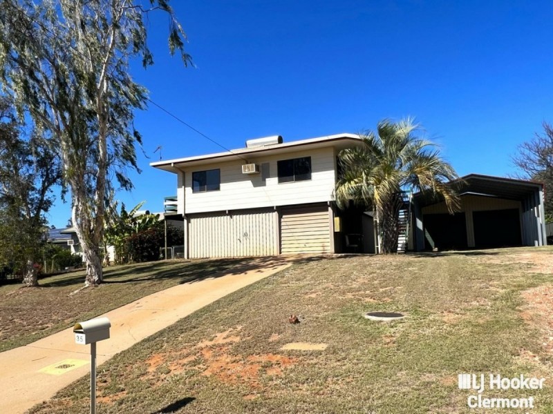 35 Blair Street, Clermont QLD 4721