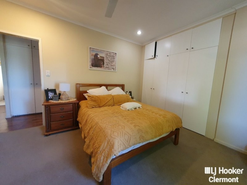 1 Lester Court, Clermont QLD 4721