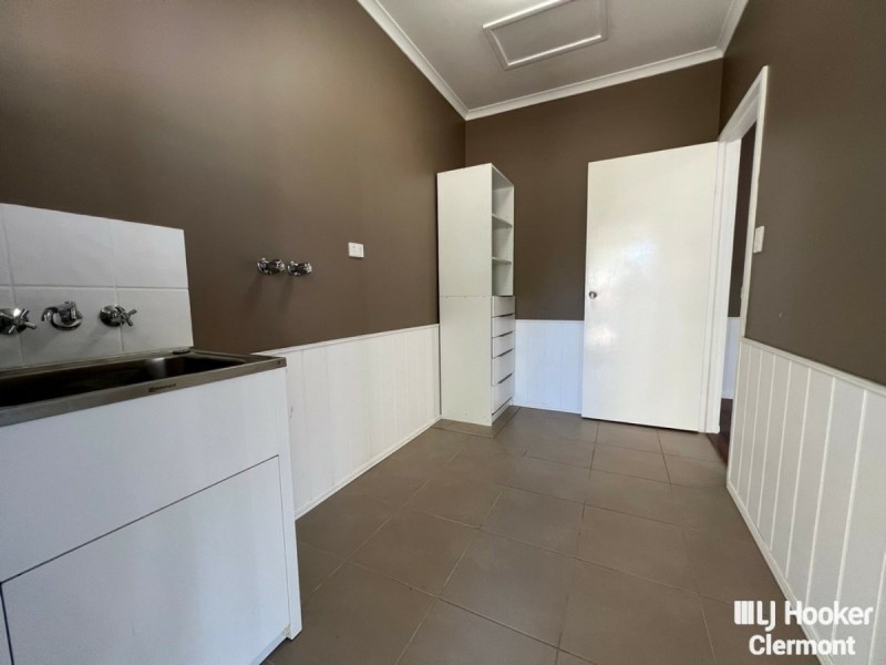 19 Athol Court, Clermont QLD 4721