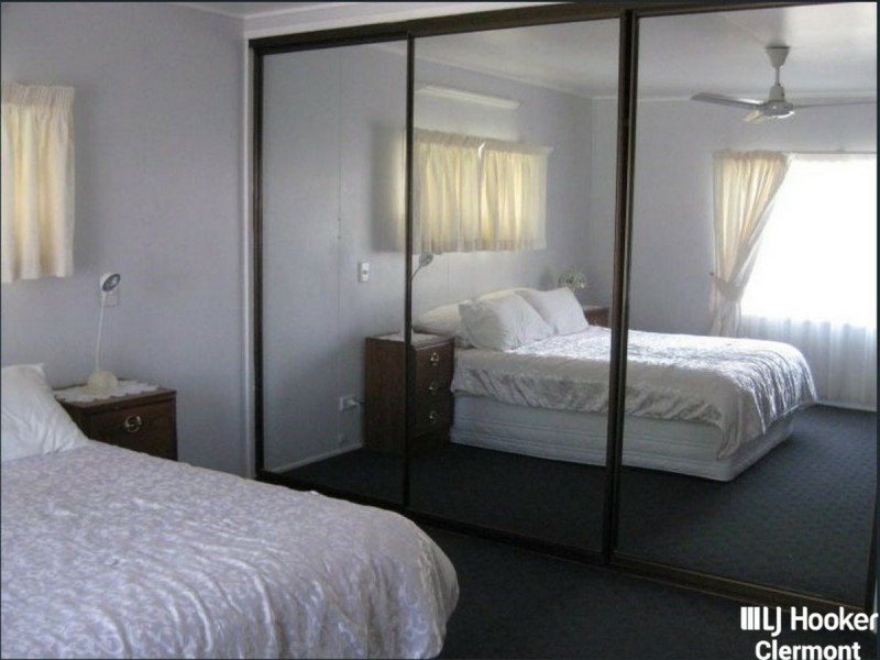 38 Francis St, Clermont QLD 4721