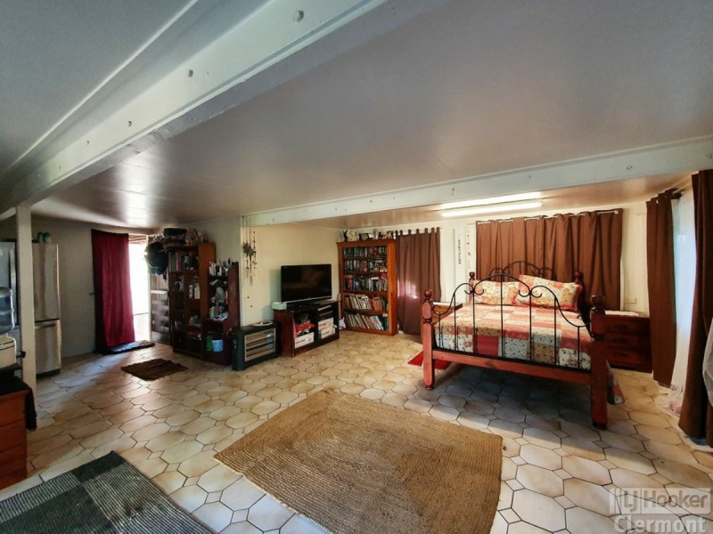 38 Francis St, Clermont QLD 4721