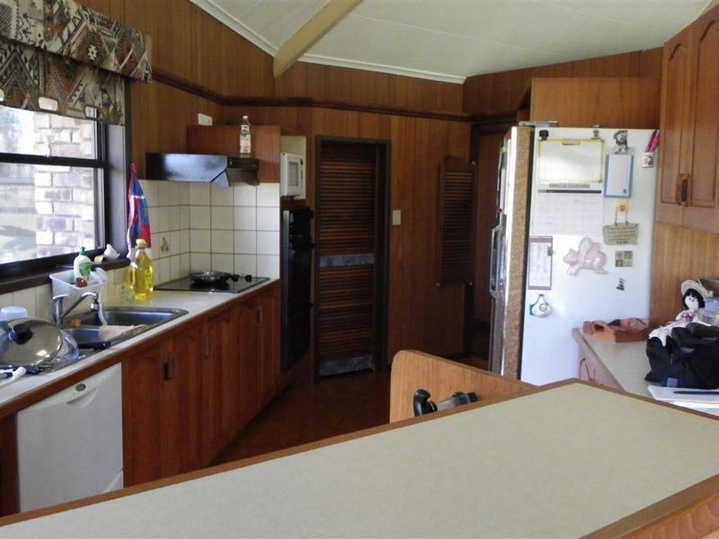 17 Kanandah St, Proserpine QLD 4800