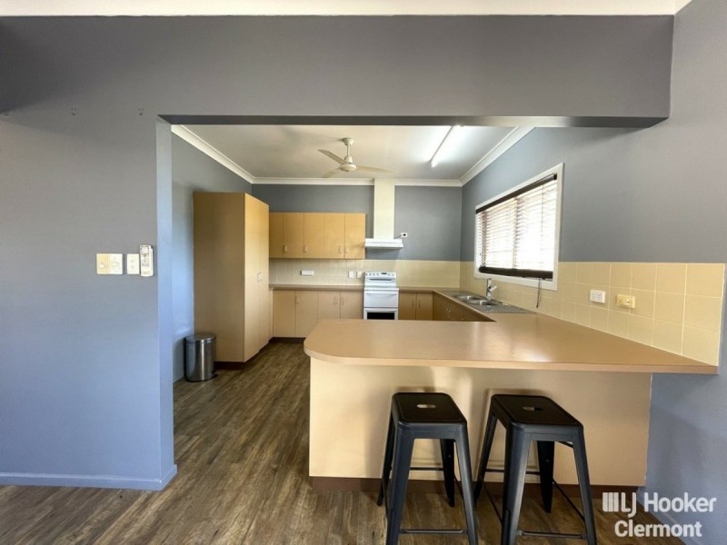 4 Blamey Street, Clermont QLD 4721