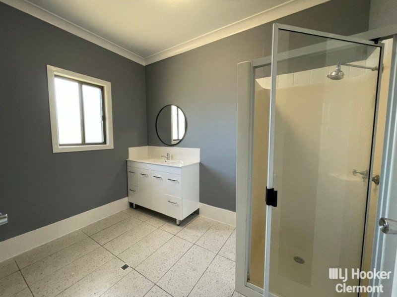 4 Blamey Street, Clermont QLD 4721