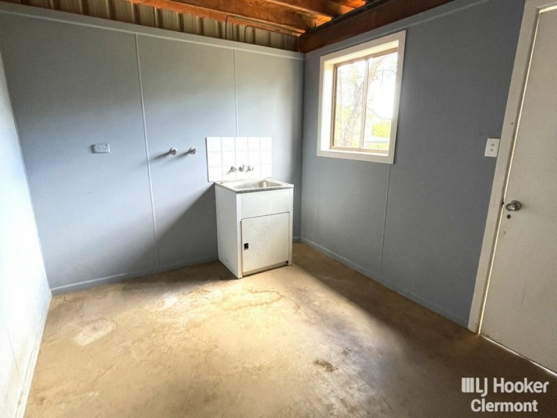 4 Blamey Street, Clermont QLD 4721