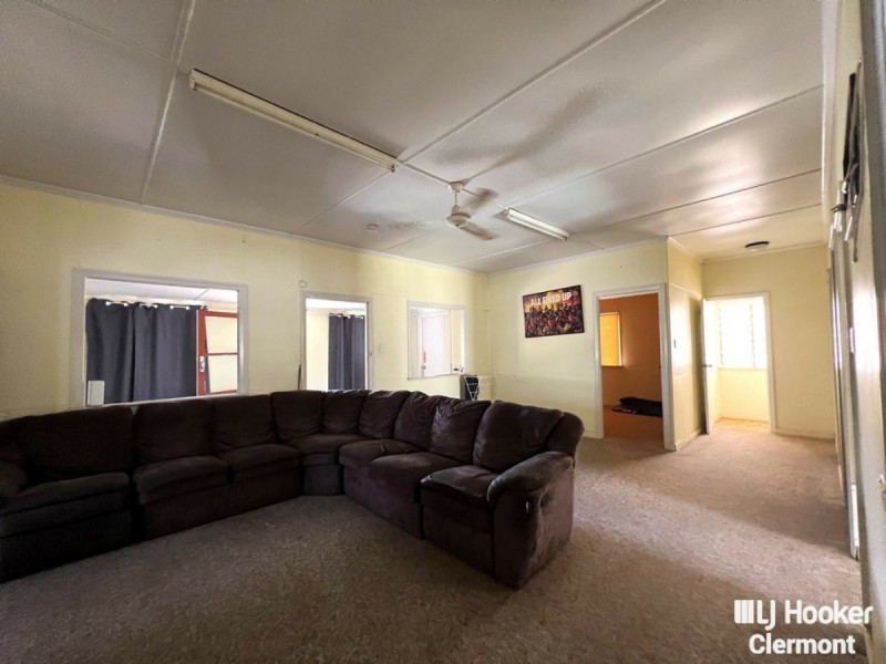 10 Sirius Street, Clermont QLD 4721