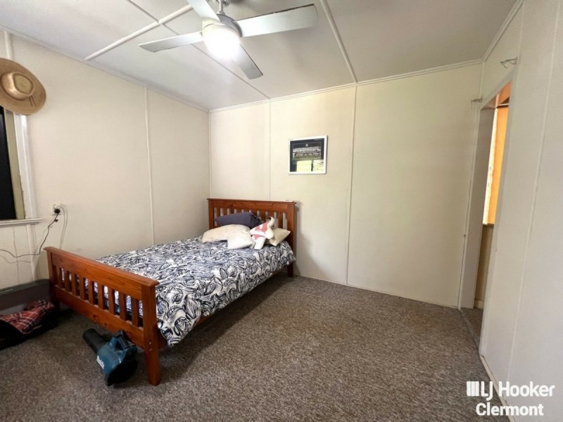 10 Sirius Street, Clermont QLD 4721