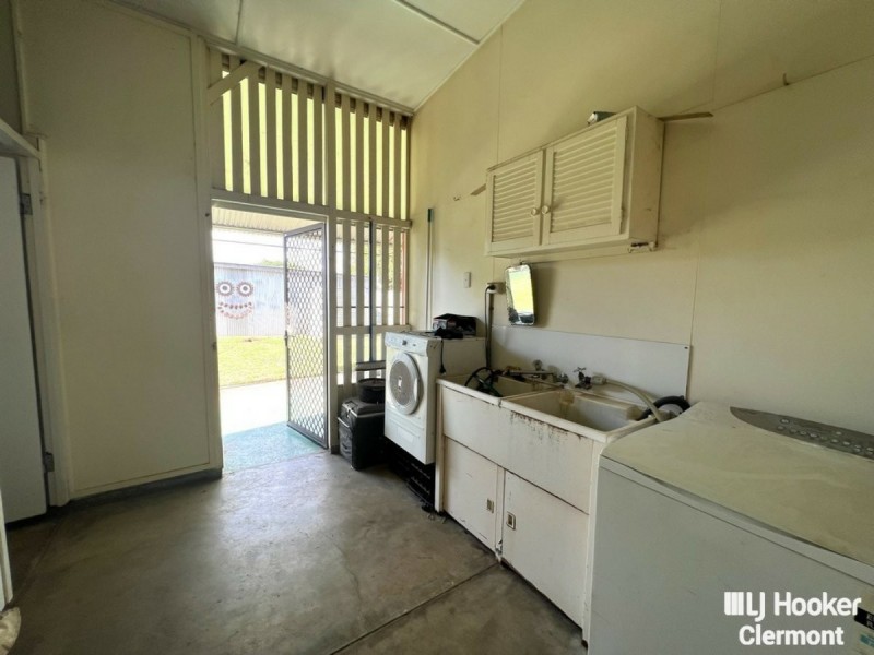 10 Sirius Street, Clermont QLD 4721