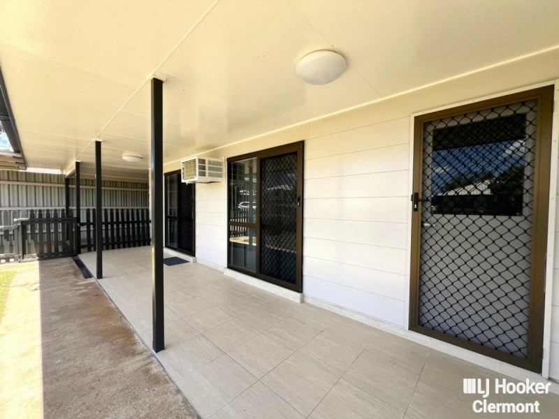 12 Carina Crescent, Clermont QLD 4721