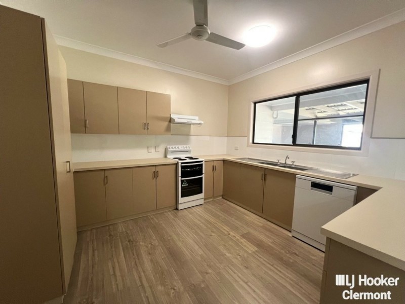 12 Carina Crescent, Clermont QLD 4721