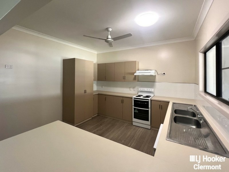 12 Carina Crescent, Clermont QLD 4721