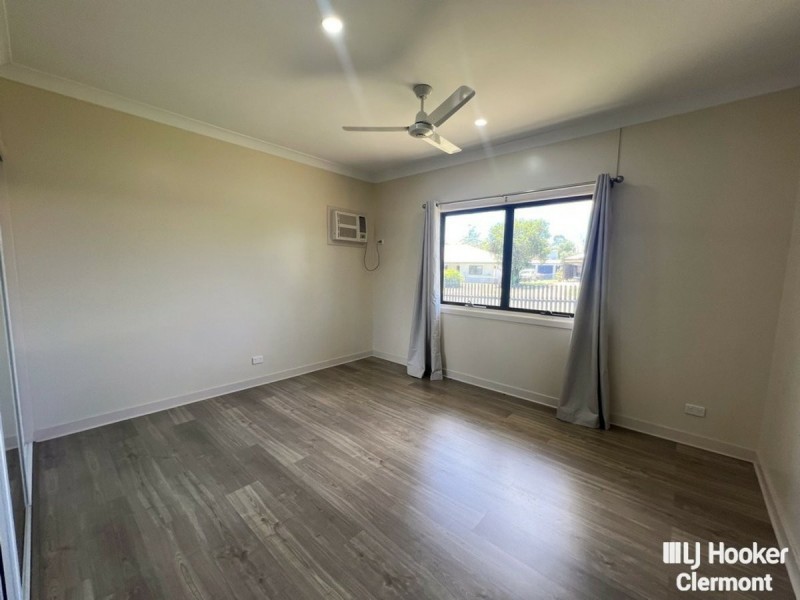 12 Carina Crescent, Clermont QLD 4721