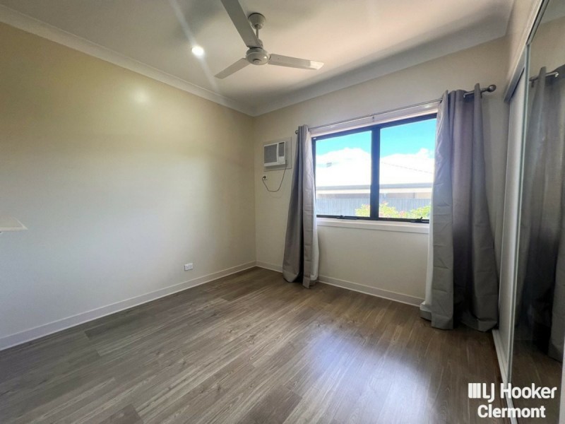 12 Carina Crescent, Clermont QLD 4721