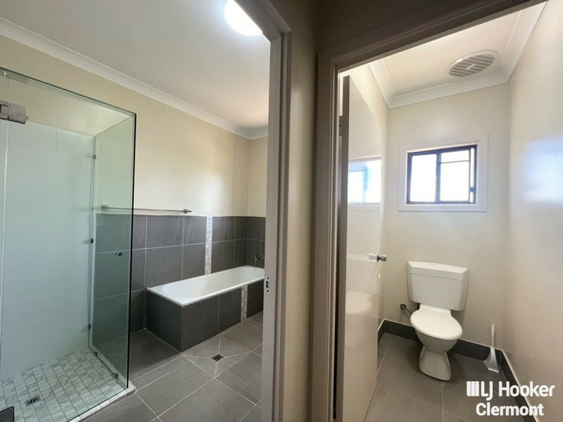 12 Carina Crescent, Clermont QLD 4721