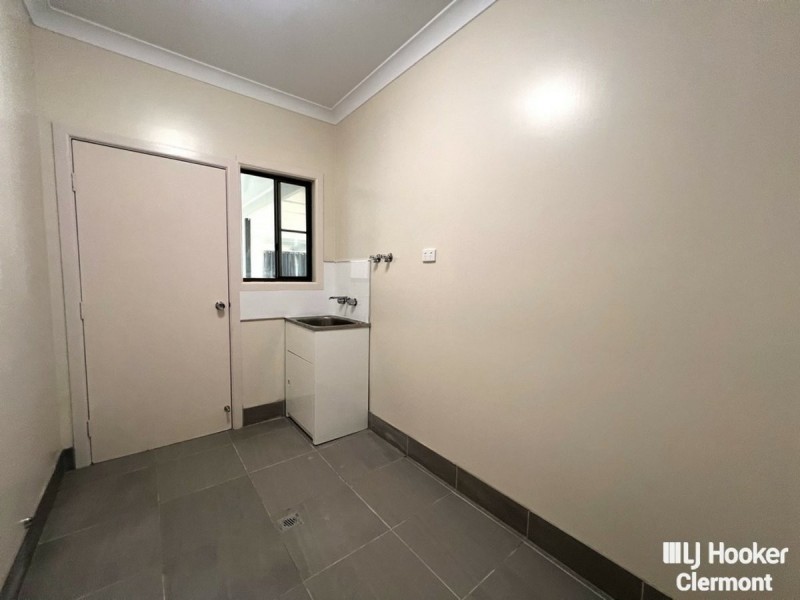 12 Carina Crescent, Clermont QLD 4721
