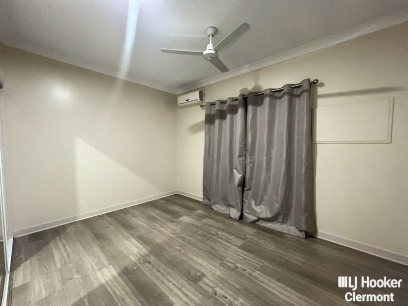 12 Carina Crescent, Clermont QLD 4721