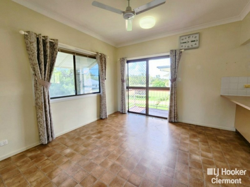 7 Karmoo Street, Clermont QLD 4721
