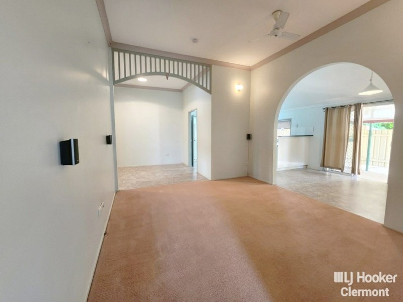53 Box Street, Clermont QLD 4721