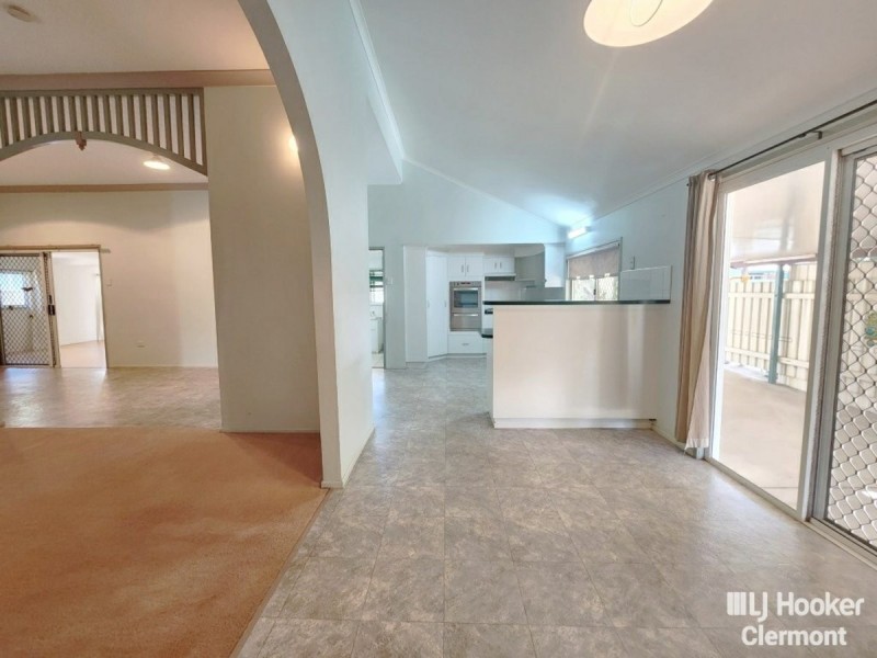 53 Box Street, Clermont QLD 4721