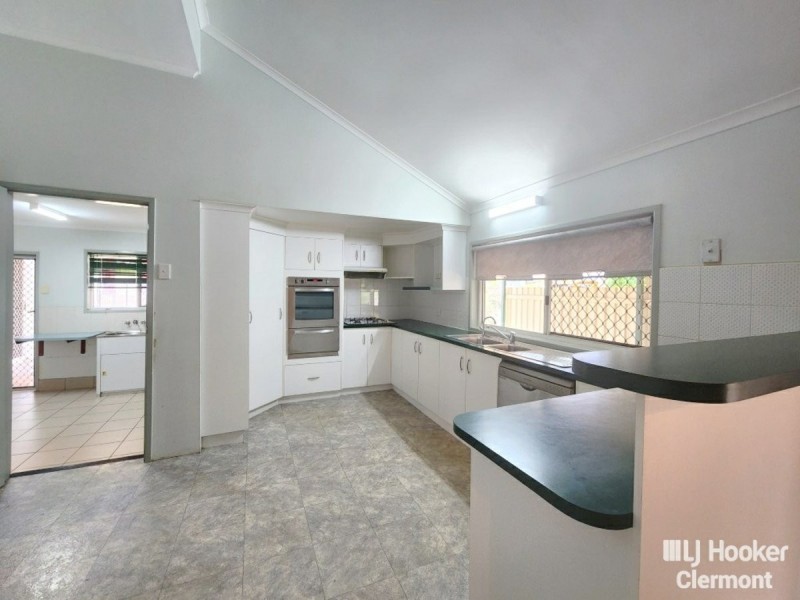 53 Box Street, Clermont QLD 4721