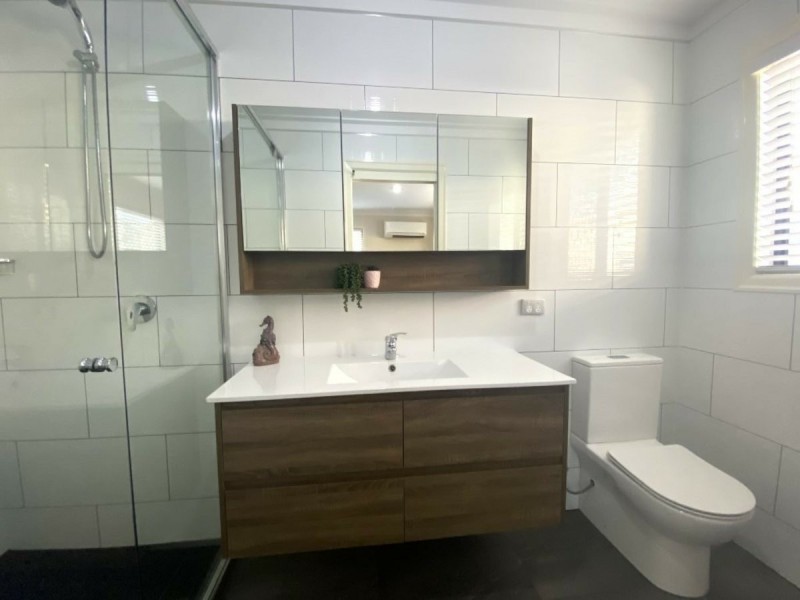 11 Copperfield Road, Clermont QLD 4721