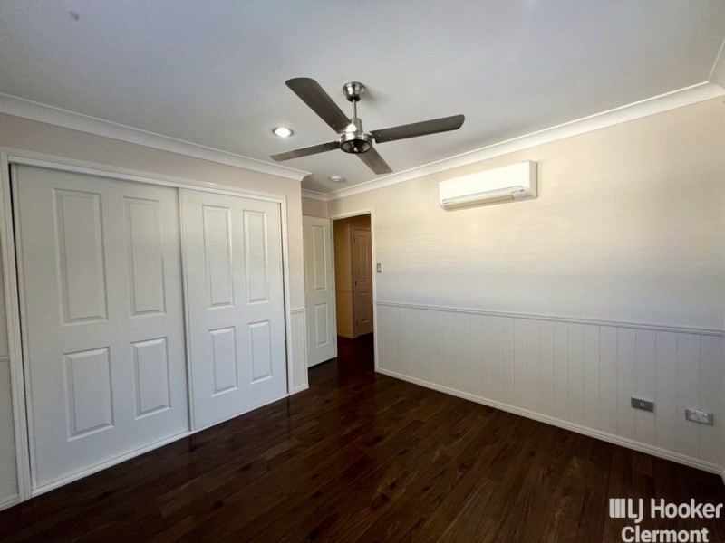 11 Copperfield Road, Clermont QLD 4721