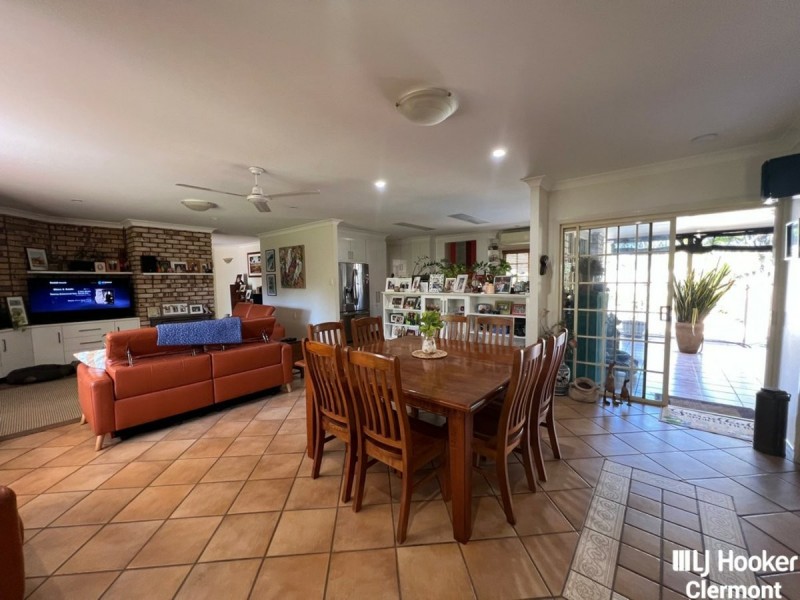 2 Box Street, Clermont QLD 4721